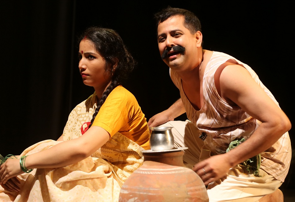 Neem Hakeem Khatra-E-Jaan (1)